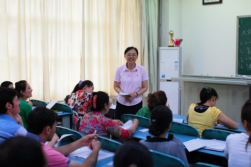 “让每个学生都有收获是我的责任”——记“北京市优秀教师”称号获得者邓蓉教授